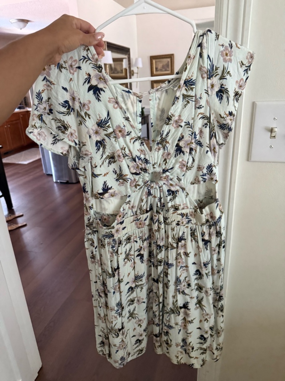 Cut out floral short dress